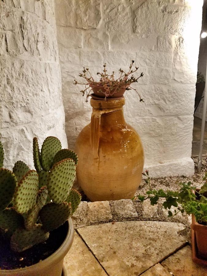 Antico Trullo Immerso Nella Campagna Alberobello Kültér fotó